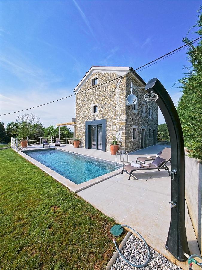 Villa Carica Krasica  Bagian luar foto