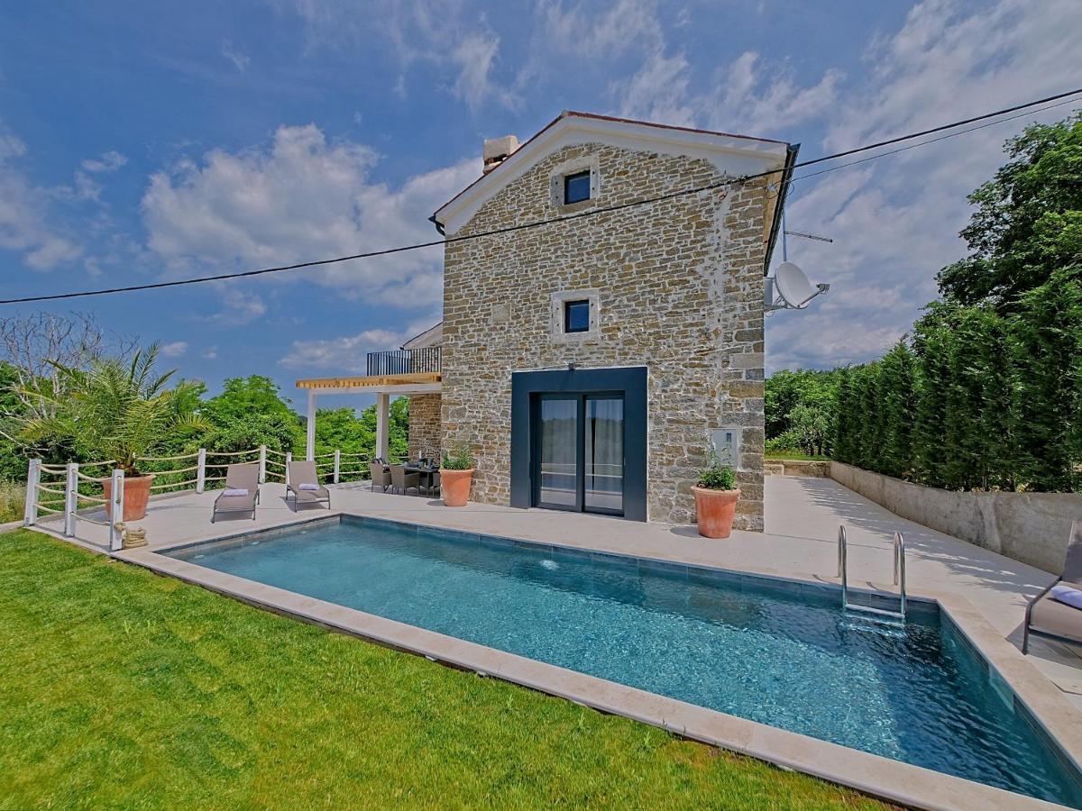 Villa Carica Krasica  Bagian luar foto