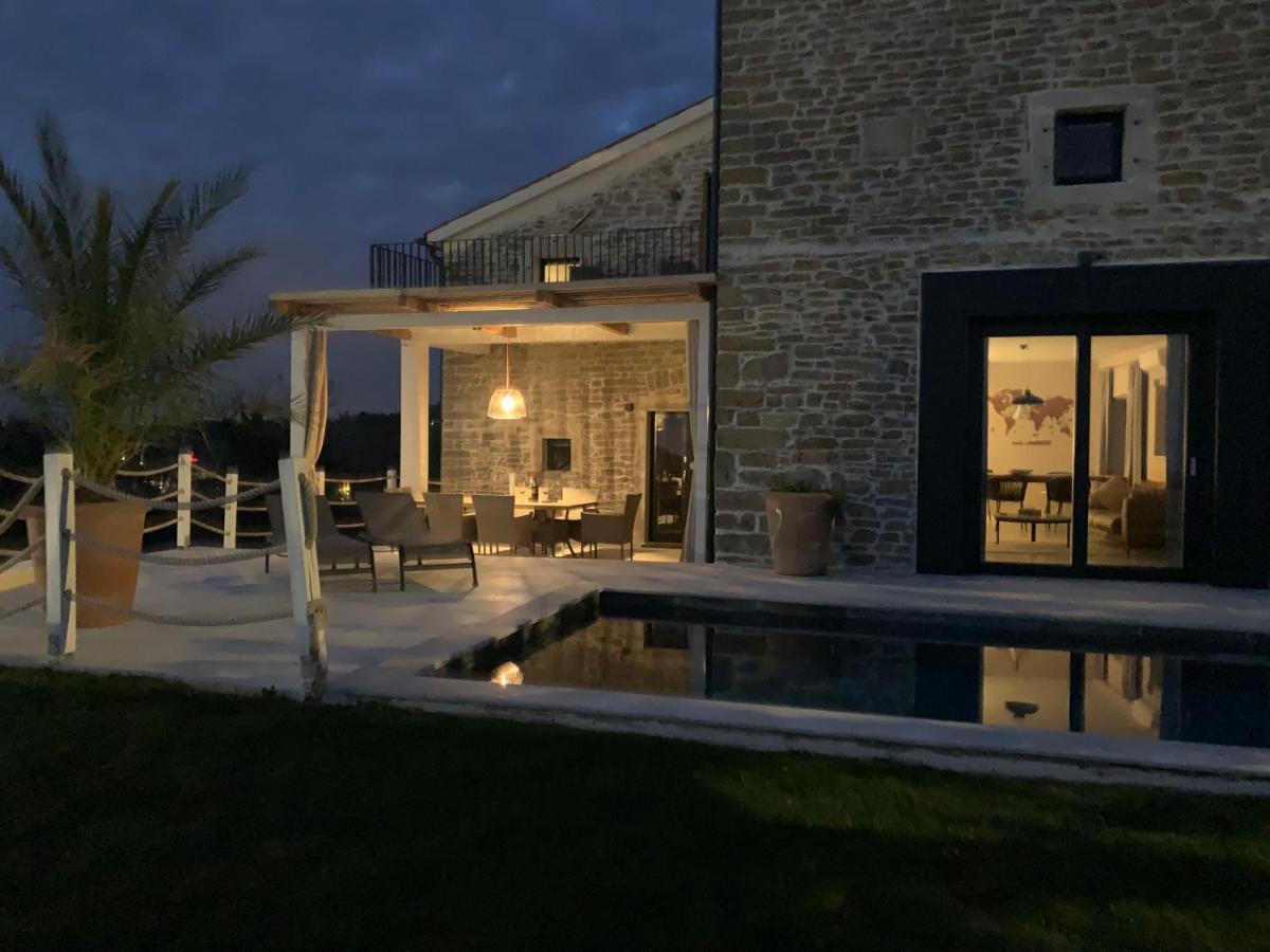 Villa Carica Krasica  Bagian luar foto